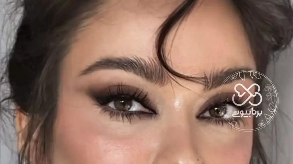 آرایش چشم مشکی ساده