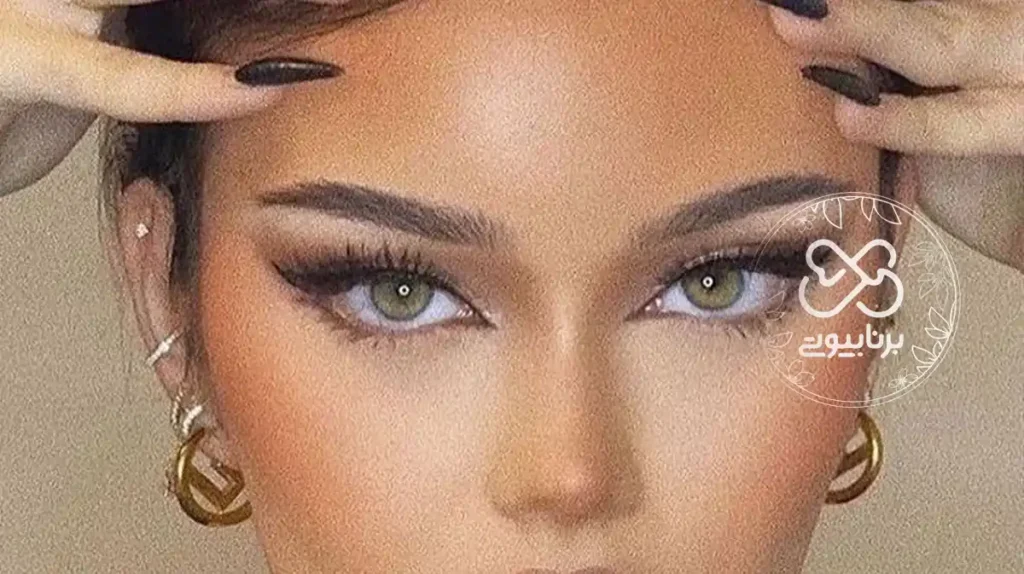 آموزش آرایش چشم گربه ای