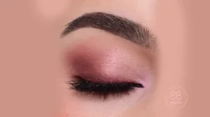 آرایش ملایم چشم